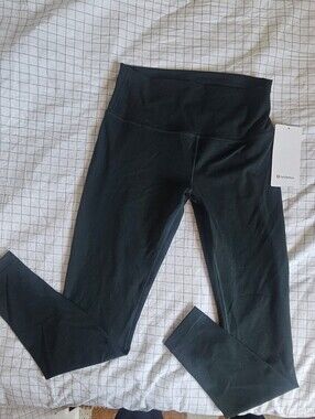 NWT Lululemon Wunder Train High-Rise Tight 28", Sz 10 In Rainforest Green